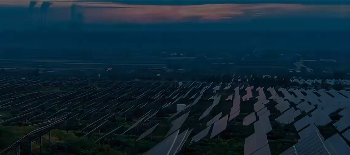 山地光伏电站航拍全景